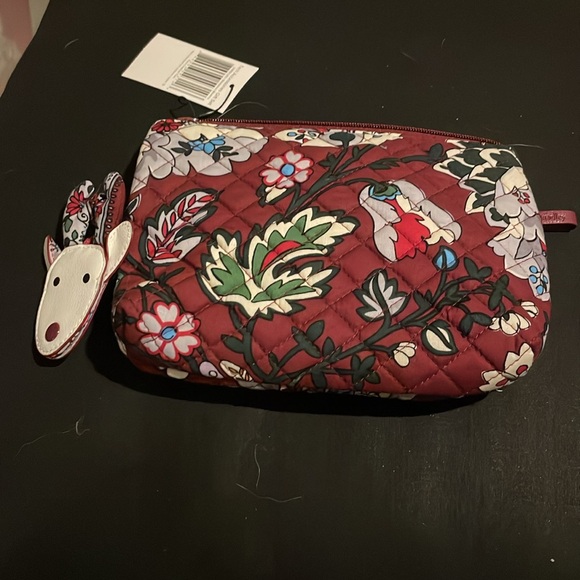 Vera Bradley Tech Accessories Gift Set in Bordeaux Blooms #23818-L93 NWT - Picture 2 of 4